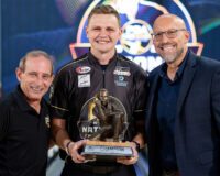 2025 PBA LBC ナショナルチャンピオンシップ・クラッシュ：アンドリュー・アンダーソンが「ザ・デューク」トロフィーを獲得